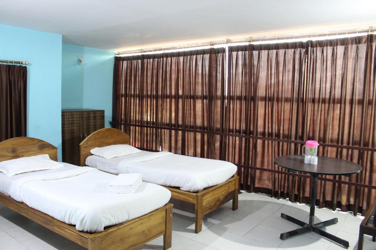 Lg Towers Otel Guwahati Dış mekan fotoğraf